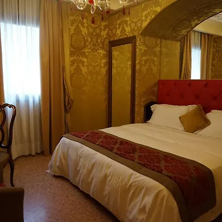 Pesaro Palace Hotel Venice Exterior photo