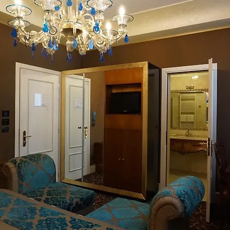 Pesaro Palace Hotel Venice Exterior photo