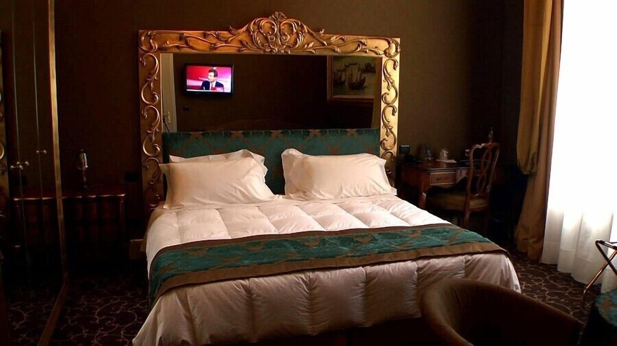 Pesaro Palace 4* Venise